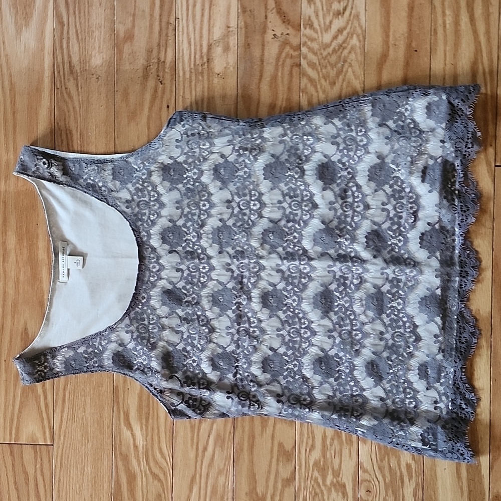 Banana Republic Gray & White Laced Tank Small
